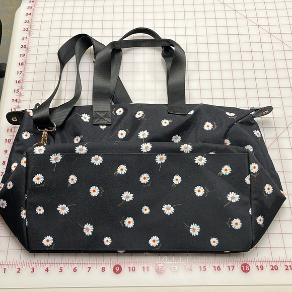 ALICE+OLIVIA Daisy Print Weekender Adjustable Strap Top Zip w Handle Duffle Bag - Picture 16 of 16